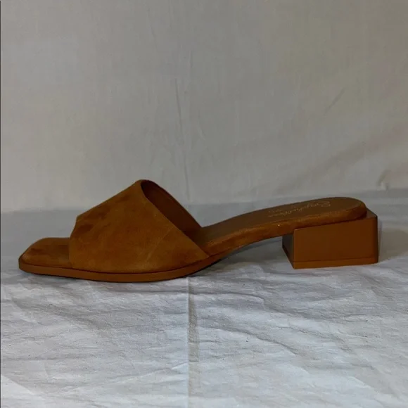 Seychelles Women’s Tan Suede Mules size 9 - Picture 6 of 10